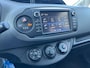 Toyota Yaris 1.5 VVT-i Comfort | Met centrale deurvergrendeling afstandbediend, airco, navigatie en weinig kilometers!