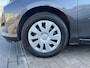 Toyota Yaris 1.5 VVT-i Comfort | Met centrale deurvergrendeling afstandbediend, airco, navigatie en weinig kilometers!