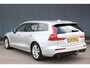 Volvo V60 2.0 D4 Momentum Half-Leer/Navigatie/Parkeersensor v,a/Trekhaak uitklapbaar