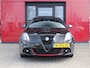 Alfa Romeo Giulietta 1.4 Turbo Sport | Panoramadak | 17" velgen | stoelverwarming rijdende auto niet altijd aanwezig
