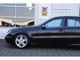 Mercedes-Benz E-klasse 200 K. Avantgarde Aut.*NL-Auto*Youngtimer*Half Leder/Navi/Parkeersens.V+A*