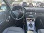 Mercedes-Benz C-klasse 220 CDI Avantgarde | 1/2 Leder | PDC | Org. NL
