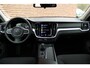Volvo V60 B3 Momentum Advantage | Adaptieve cruise control | Apple Carplay/Android Auto | Climate Control | Grootlicht assistent | Spraak bediening | Vermoeidheid herkenning