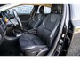 Volvo V40 1.6 T3 Momentum | Nieuwe distributieriem | Climate control | Parkeersensoren achter | Premium audio | Cruise control |