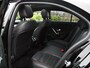 Mercedes-Benz A-klasse 200 Business Solution AMG | Schuifdak | Nightpakket | Camera | NL-Auto |