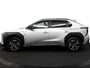 Toyota bZ4X Dynamic 71 kWh | 360 Camera | Dodehoek detectie | Parkeer sensoren voor + achter | Electrische achterklep | Stoelverwarming |