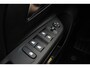 Opel Corsa-e 50 kWh 136pk GS | Navigatie | Camera | Climate Control | Lichtmetalen velgen | Parkeersensoren | Privacy glass | Warmtepomp | Zwart dak | Sportieve uitvoering