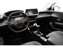 Peugeot 208 1.2 PureTech Allure 100pk | Camera | Navigatie via Apple Carplay Android Auto | Climate Control | Stoelverwarming | Parkeersensoren | Lichtmetalen Velgen