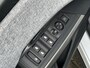 Peugeot 5008 1.2 Hybrid 136pk Allure | 360 Parkeercamera/-sensoren | Adaptieve Cruise Control | Navigatie | Draadloze telefoonlader | Climate Control | Stuurverwarming | Draadloze Apple Carplay/Android Auto | Full LED | LM velgen |