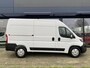 Fiat Ducato 35 2.2D 180pk Automaat L2H2 | VOORRAAD | Snel leverbaar | Verzwaarde vering | Luxe tussenwand | Comfort bestuurderstoel | All season banden | Bluetooth | Airco