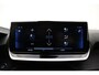 Peugeot 2008 1.2T 130pk Automaat Allure Pack | Achteruitrijcamera | Lichtmetalen velgen | Gris Platinium | Navigatie | Keyless Start | LED koplampen
