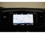 Peugeot Traveller 2.0 BlueHDi Business VIP Long S&S 180 PK | Automaat | Luxe uitvoering | 7 Zitplaatsen | Lederen bekleding | Elektrische schuifdeuren | Sidebars | Trekhaak | VOL opties