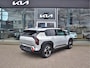Kia EV3 Plus Advanced 81.4 kWh Navi+BT+Cam Stoel+Stuurverw. Leder LED 19''LMV tot 10 jr. Garantie