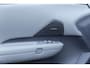 Lynk & Co 02 272PK 66KWh More, 360 Graden Camera, Harman Kardon, Panoramadak, Elektrisch bedienbare voorstoelen met geheugen, Keyless Entry, Getint glas, Adaptieve Cruise Control, Dodehoekassistent, Sfeerverlichting, Stuurwielverwarming, Stoelverwarming