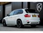 BMW X5 M50d xDrive 381 PK TREKHAAK/ACC/PANO/360/ALPINWEISS