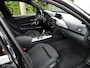BMW 3-Serie 320i Sport Line, trekhaak, navi pro