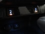 Toyota RAV4 2.5 Hybrid AWD Bi-Tone Limited | Camera | Parkeersensoren | Stoel en stuurwiel verwarmd | Half leder |
