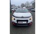 Citroën C3 82pk Shine (Camera - Keyless Entry - Dodehoekdetectie - Navigatie - Automatische Airco - Apple Carplay)