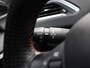 Peugeot 2008 GT-Line 1.2 PureTech 110PK EAT6 Automaat Panoramadak, Camera Achter, Parkeerhulp achter, Lichtmetalen velgen