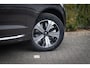 Volvo XC60 2.0 T6 Plug-in hybrid AWD Essential | Adaptieve Cruise Control | Trekhaak | Dodehoek Detectie | Stoel + Stuurverwarming | Getint Glas | Lederen bekleding | Parkeercamera