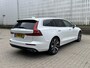 Volvo V60 2.0 B3 Business Pro | NL Auto/2e Eig./Leder/Navi/Panodak/El.Trekhaak/19"/Adapt.Cruise/Apple CarPlay-Android Auto