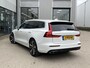 Volvo V60 2.0 B3 Business Pro | NL Auto/2e Eig./Leder/Navi/Panodak/El.Trekhaak/19"/Adapt.Cruise/Apple CarPlay-Android Auto
