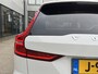Volvo V60 2.0 B3 Business Pro | NL Auto/2e Eig./Leder/Navi/Panodak/El.Trekhaak/19"/Adapt.Cruise/Apple CarPlay-Android Auto