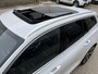 Volvo V60 2.0 B3 Business Pro | NL Auto/2e Eig./Leder/Navi/Panodak/El.Trekhaak/19"/Adapt.Cruise/Apple CarPlay-Android Auto