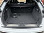 Land Rover Range Rover Velar 2.0 P400e R-Dynamic SE Panoramadak / Cruise control adaptief / Elektrisch bedienbare achterklep