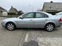 Ford Mondeo 1.8-16V First Edition