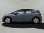 Volkswagen ID.3 Pure 45 kWh | Navigatie | Adaptieve cruise control | CarPlay | Sfeerverlichting | Voorklimatisering | Parkeersensoren | Draadloze telefoonlader |