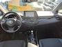 Toyota C-HR 2.0 HYBRID 184PK DYNAMIC NAVI KEYLESS CAMERA PARK-SENSOREN APPLE/ANDROID 18"LM-VELGEN NL-AUTO