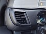 Opel Vivaro-e L3 75 kWh 136pk AUTOMAAT | ACTIE OP = OP! | NAVI | Multimedia | Apple Carplay | Android Auto | Parkeersensoren achter | Bestuurdersstoel comfort | Bank voorpassagiers met opbergruimte| ECall pakket met geprogrammeerd voorverwarmen | Laadkabel | Reservewiel | van €48.669 voor €32.300 ex. BTW | N305013