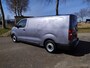 Opel Vivaro-e L3 75 kWh 136pk AUTOMAAT | ACTIE OP = OP! | NAVI | Multimedia | Apple Carplay | Android Auto | Parkeersensoren achter | Bestuurdersstoel comfort | Bank voorpassagiers met opbergruimte| ECall pakket met geprogrammeerd voorverwarmen | Laadkabel | Reservewiel | van €48.669 voor €32.300 ex. BTW | N305012