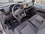 Opel Vivaro-e L3 75 kWh 136pk AUTOMAAT | ACTIE OP = OP! | NAVI | Multimedia | Apple Carplay | Android Auto | Parkeersensoren achter | Bestuurdersstoel comfort | Bank voorpassagiers met opbergruimte| ECall pakket met geprogrammeerd voorverwarmen | Laadkabel | Reservewiel | van €48.669 voor €32.300 ex. BTW | N305012