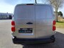 Opel Vivaro-e L3 75 kWh 136pk AUTOMAAT | ACTIE OP = OP! | NAVI | Multimedia | Apple Carplay | Android Auto | Parkeersensoren achter | Bestuurdersstoel comfort | Bank voorpassagiers met opbergruimte| ECall pakket met geprogrammeerd voorverwarmen | Laadkabel | Reservewiel | van €48.669 voor €32.300 ex. BTW | N305012