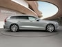 Volvo V60 2.0 T6 Plug-in hybrid AWD Core Bright | VAPOUR GREY | BLIS | Voorruitverwarming | Stoelverw. V+A | Stuurverw. | PDC + Camera | Extra getint glas | Adaptive Cruiscontrol |