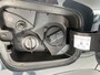 Renault Captur 1.0 TCe 100 Bi-Fuel Business Zen G3 uitgerust met comfort en parking pakket met o.a. Climate control - Cruise control - Parkeersens. V+A - Navi full map - A-uitrijcamera - LED verlicht. - Trekhaak - Regensensor - rijstrook sensor - hill hold