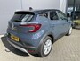 Renault Captur 1.0 TCe 100 Bi-Fuel Business Zen G3 uitgerust met comfort en parking pakket met o.a. Climate control - Cruise control - Parkeersens. V+A - Navi full map - A-uitrijcamera - LED verlicht. - Trekhaak - Regensensor - rijstrook sensor - hill hold