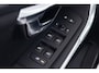 Volvo V40 1.5 T2 Kinetic Automaat ✅ 1e Eigenaar *HEMELVAART OPEN v.a 11u tot 17u*