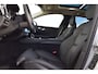Volvo V60 T6 Plug-in hybrid AWD Plus Dark | Keyless | Pano | Trekhaak | Stoel/Stuurverwarming |