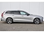 Volvo V60 T6 Plug-in hybrid AWD Plus Dark | Keyless | Pano | Trekhaak | Stoel/Stuurverwarming |