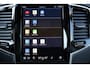 Volvo XC90 T8 Recharge AWD Ultimate Bright - LONG RANGE - Luchtvering - Panorama/schuifdak - IntelliSafe Assist & Surround - 360º Camera - Bowers & Wilkins audio - Verwarmde voorstoelen, stuur & achterbank - Parkeersensoren voor & achter - Elektr. bedienb. voorstoelen met geheugen - Head up display - Draadloze tel. lader - Standkachel - Extra getint glas - Elektr. inklapbare trekhaak - 21' LMV