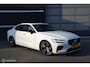Volvo S60 2.0 B5 250pk R-Design mild hybrid Panorama dak 18inch