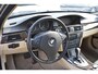 BMW 3-Serie Touring 325i Business Line youngtimer
