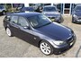BMW 3-Serie Touring 325i Business Line youngtimer