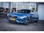 Volvo V90 2.0 T4 R-design I Pano-dak I Harman/Kardon I Trekhaak I Leder I Carplay I 20'' I NL-auto I Dealer-onderhouden