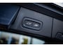 Volvo V90 2.0 T4 R-design I Pano-dak I Harman/Kardon I Trekhaak I Leder I Carplay I 20'' I NL-auto I Dealer-onderhouden