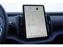 Volvo EX30 428PK Automaat Twin Motor Performance Ultra / 360 graden camera / Pilot assist / Park assist / Panoramadak / Voorstoelen en stuurwiel verwarmd / Elektrisch verstelbare stoelen /