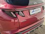 Hyundai Tucson 1.6 T-GDI HEV 230pk N Line Sky Automaat / 1650kg Trekgewicht / Apple Carplay Android Auto / Rondomzicht camera / Glazen schuif- en kanteldak / Adaptief cruise control / Stuur-, en stoelverwarming / stoelverkoeling /